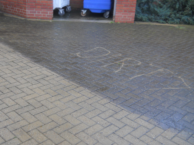 pressure washing and floor deep cleaning